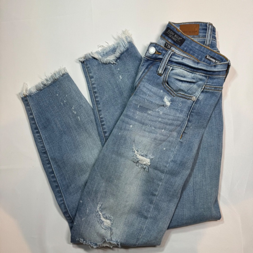 Judy‎ Blue Distressed Ripped Boyfriend Fit Jeans Light Denim Paint Splatter 1/25